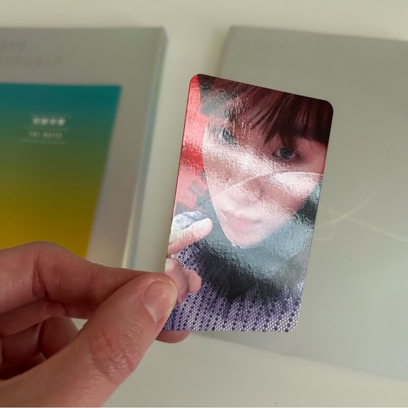 BTS Love Yourself Answer S Version Album with Yoongi Suga Photocard - Picture 9 of 15